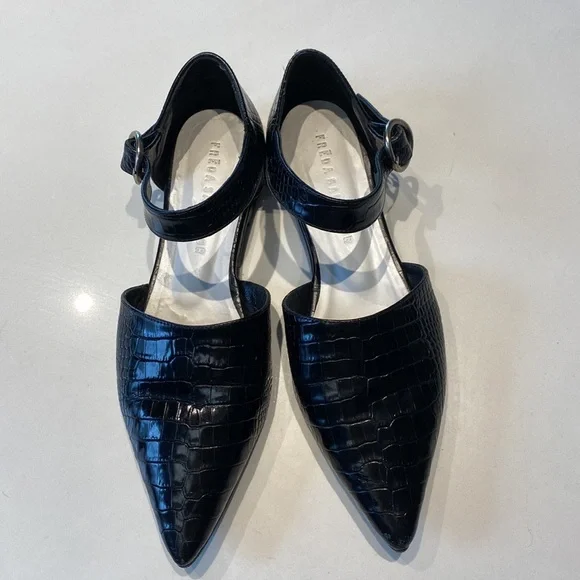 Freda Salvador flats - Picture 2 of 4